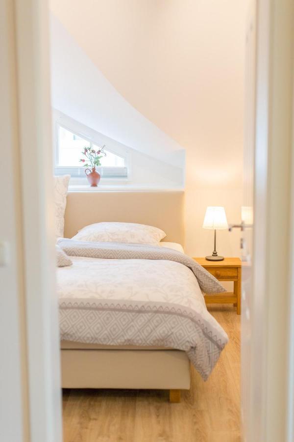 Haus Bugspriet Haegerende Vila Zingst Exterior foto